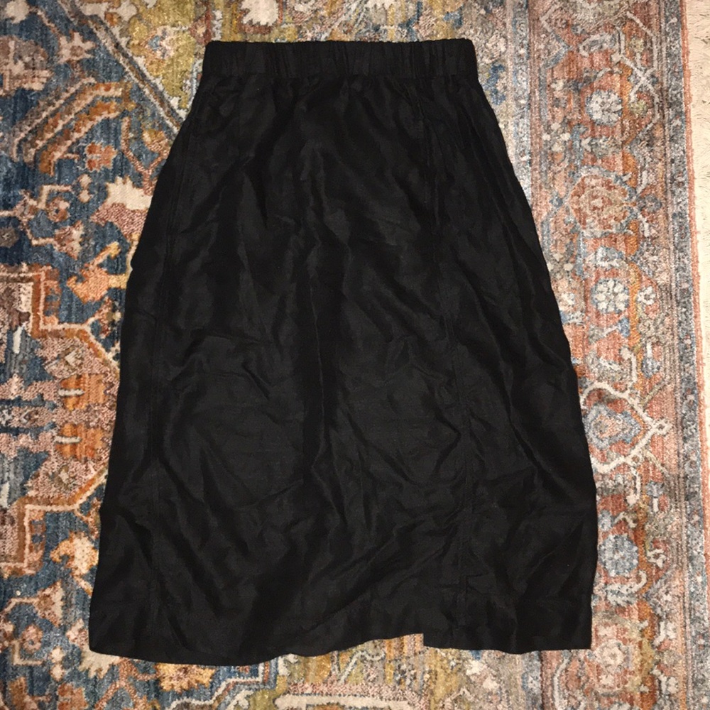 Aritzia linen skirt (elastic waistband)